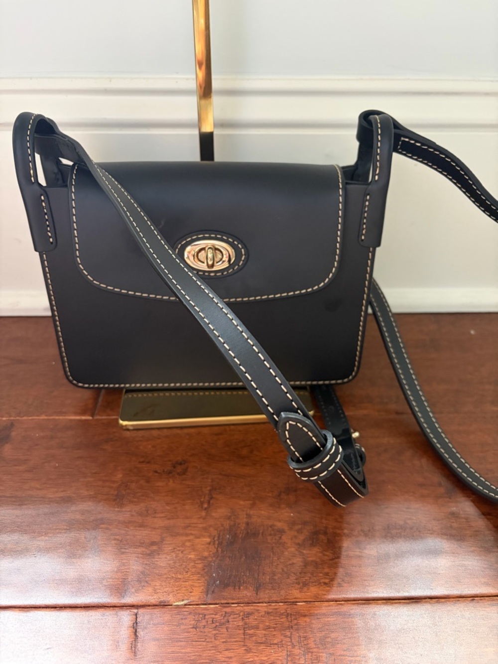 Dooney & Burke Leather Crossbody Bag